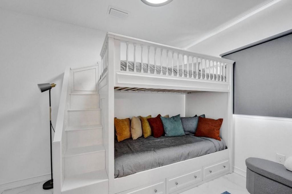 2001 Washington Street, Hollywood, FL 33020 Photo