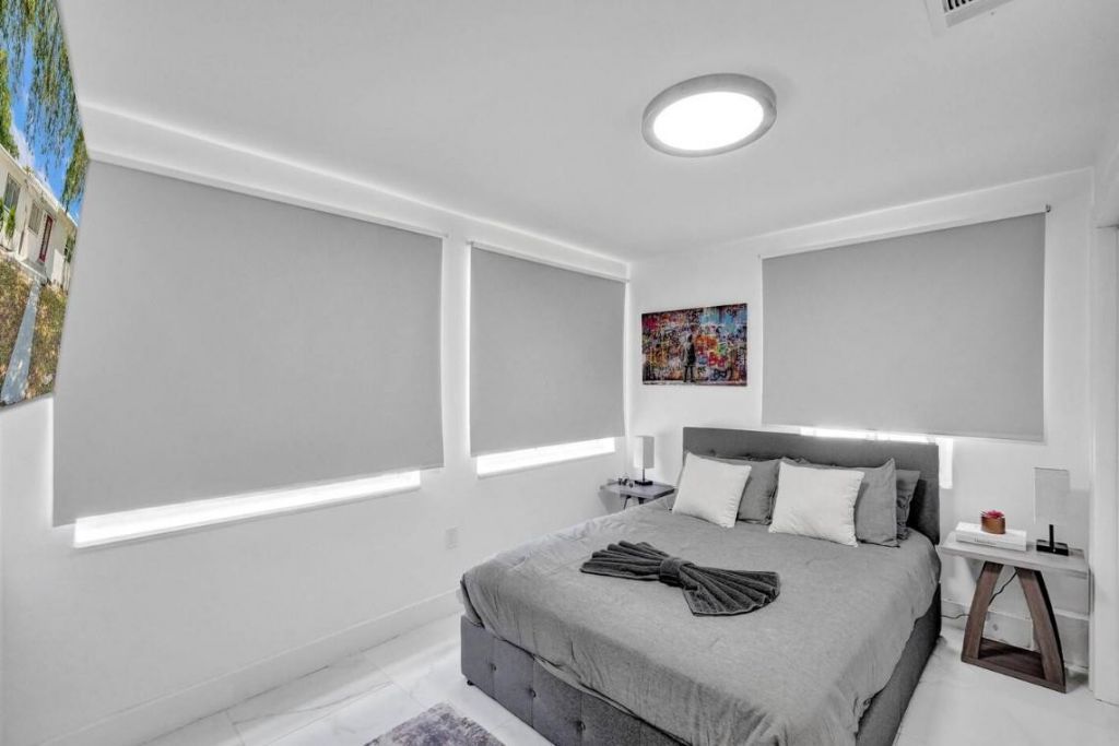 2001 Washington Street, Hollywood, FL 33020 Photo