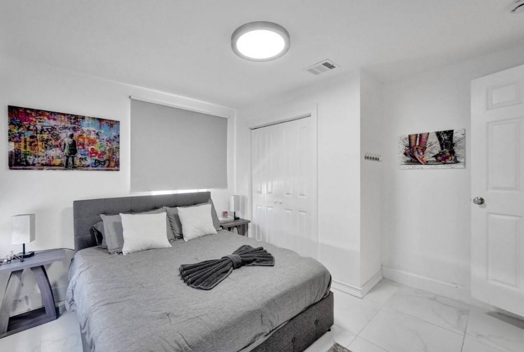 2001 Washington Street, Hollywood, FL 33020 Photo