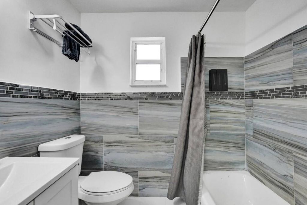 2001 Washington Street, Hollywood, FL 33020 Photo