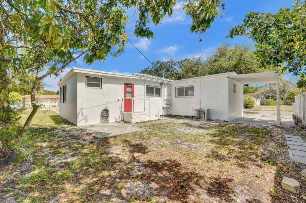 2001 Washington Street, Hollywood, FL 33020 Photo