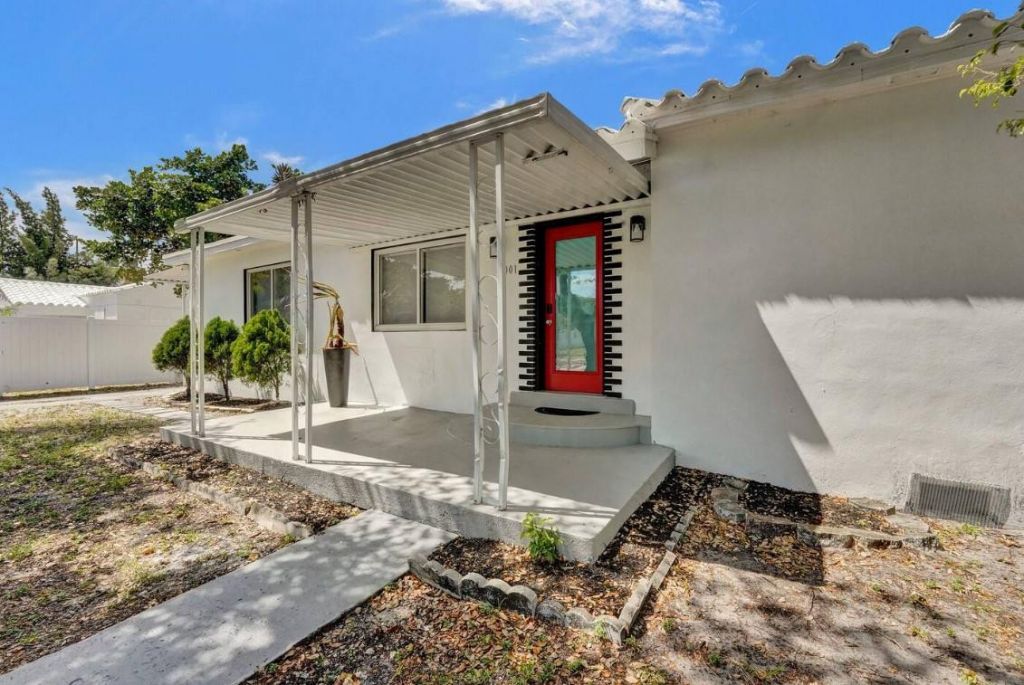 2001 Washington Street, Hollywood, FL 33020 Photo