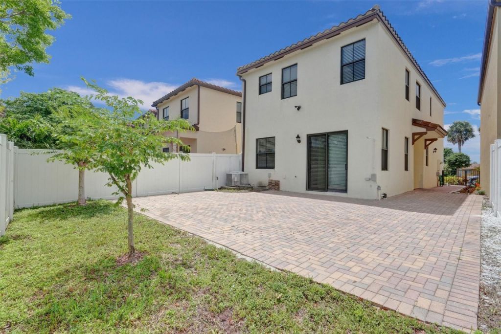 4875 NW 55th Place, Tamarac, FL 33319 Photo