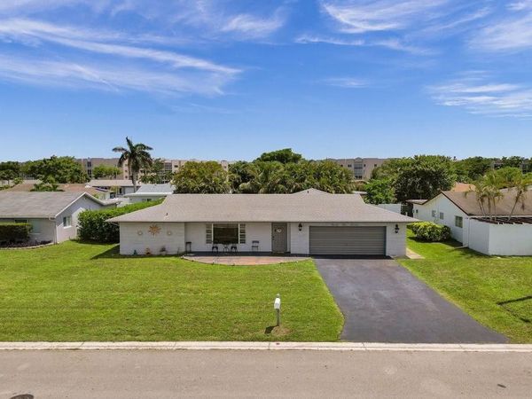 9516 NW 80th Ct, Tamarac, FL 33321