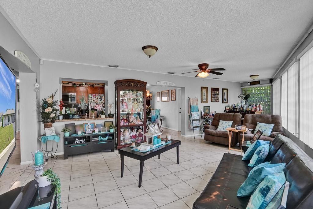 9516 NW 80th Court, Tamarac, FL 33321 Photo