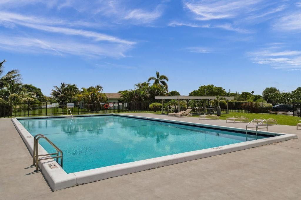 9516 NW 80th Court, Tamarac, FL 33321 Photo