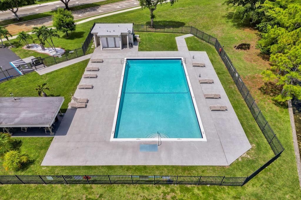 9516 NW 80th Court, Tamarac, FL 33321 Photo