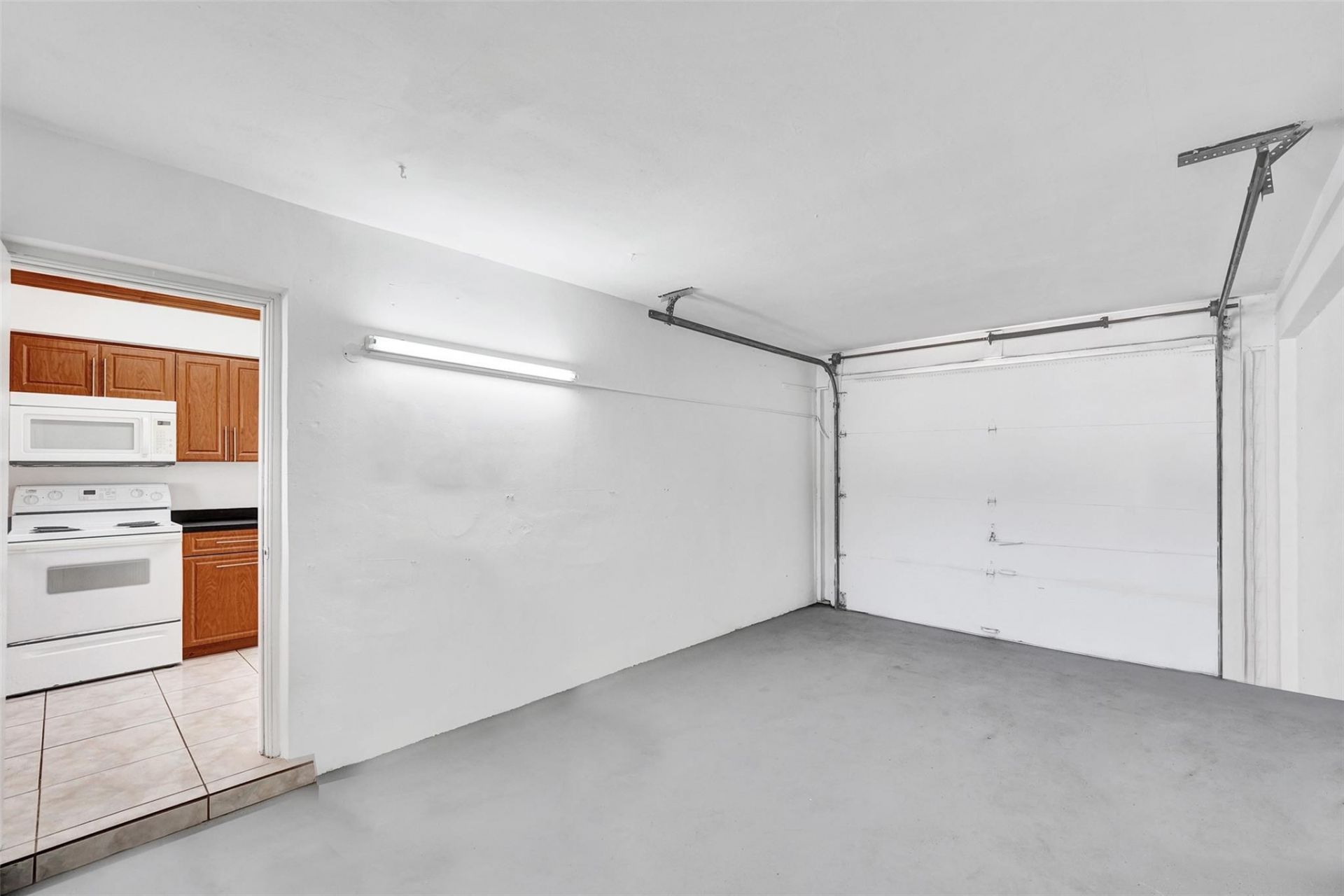 8211 NW 10th Street, Pembroke Pines, FL 33024 Photo