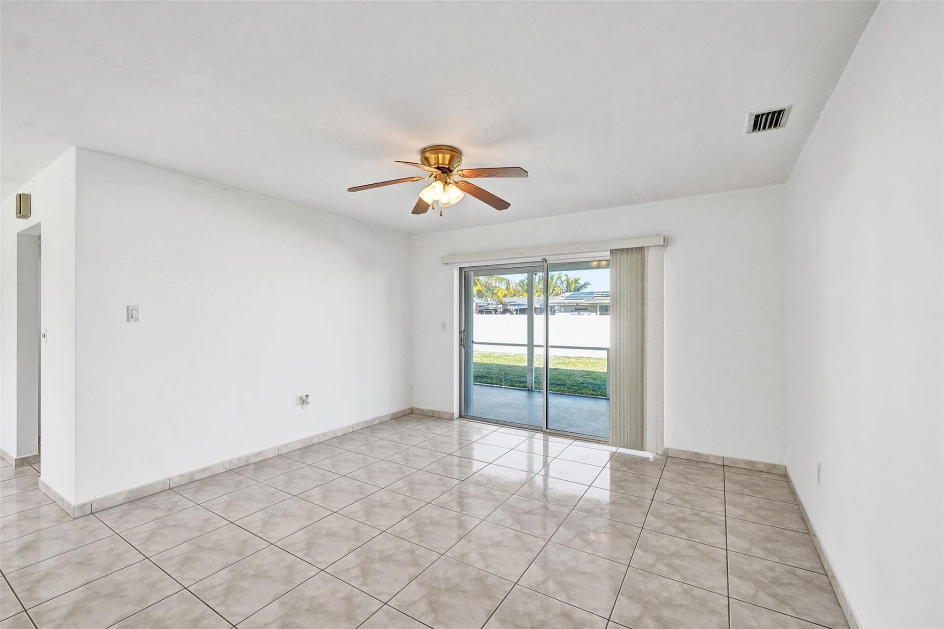 8211 NW 10th Street, Pembroke Pines, FL 33024 Photo