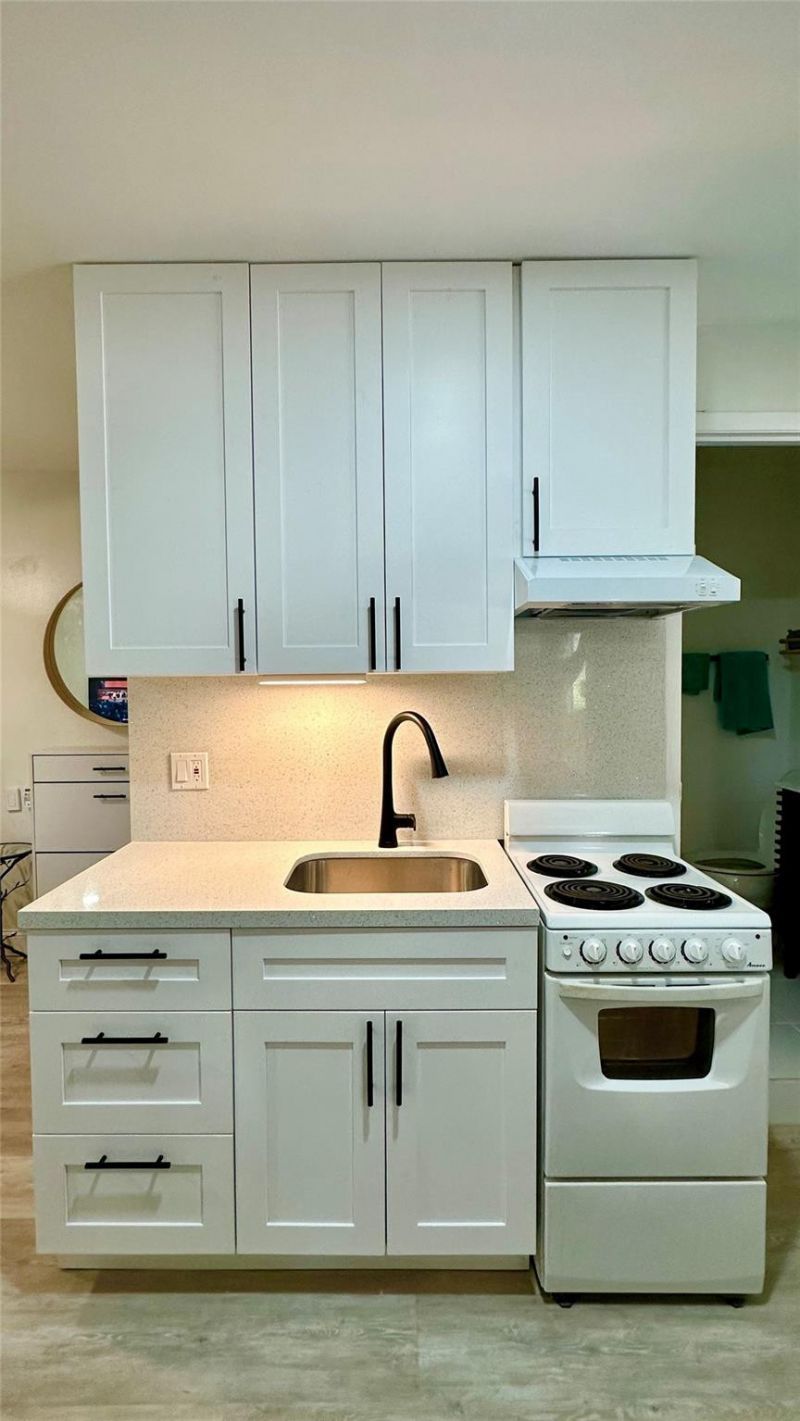 1145 NE 17th Terrace, Unit 2, Fort Lauderdale, FL 33304 Photo