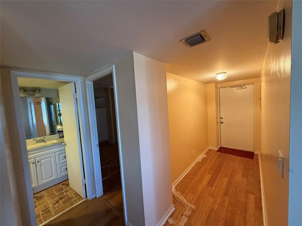 3575 Broken Woods Drive, Unit 601, Coral Springs, FL 33065 Photo