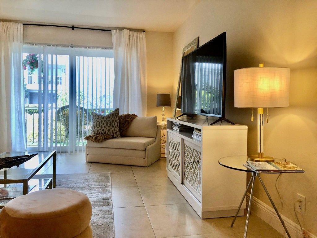 6407 Bay Club Drive, Unit 1, Fort Lauderdale, FL 33308 Photo
