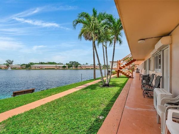 1050 SW 11th Street, Unit 1L, Hallandale Beach, FL 33009