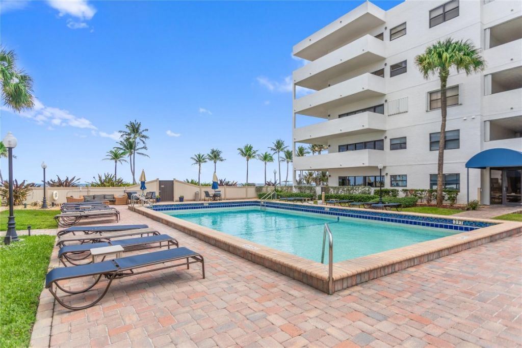 330 SE 20 Avenue, Unit 514, Deerfield Beach, FL 33441 Photo