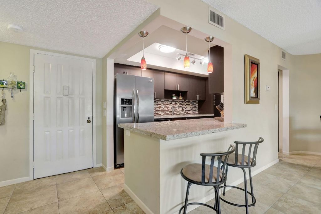 330 SE 20 Avenue, Unit 514, Deerfield Beach, FL 33441 Photo