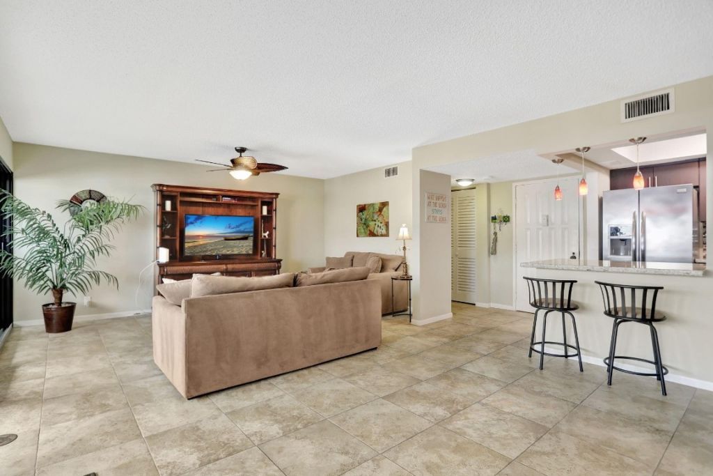 330 SE 20 Avenue, Unit 514, Deerfield Beach, FL 33441 Photo