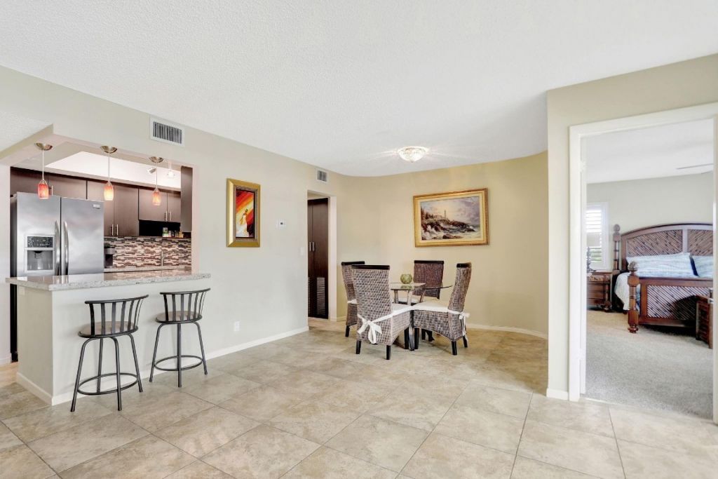 330 SE 20 Avenue, Unit 514, Deerfield Beach, FL 33441 Photo