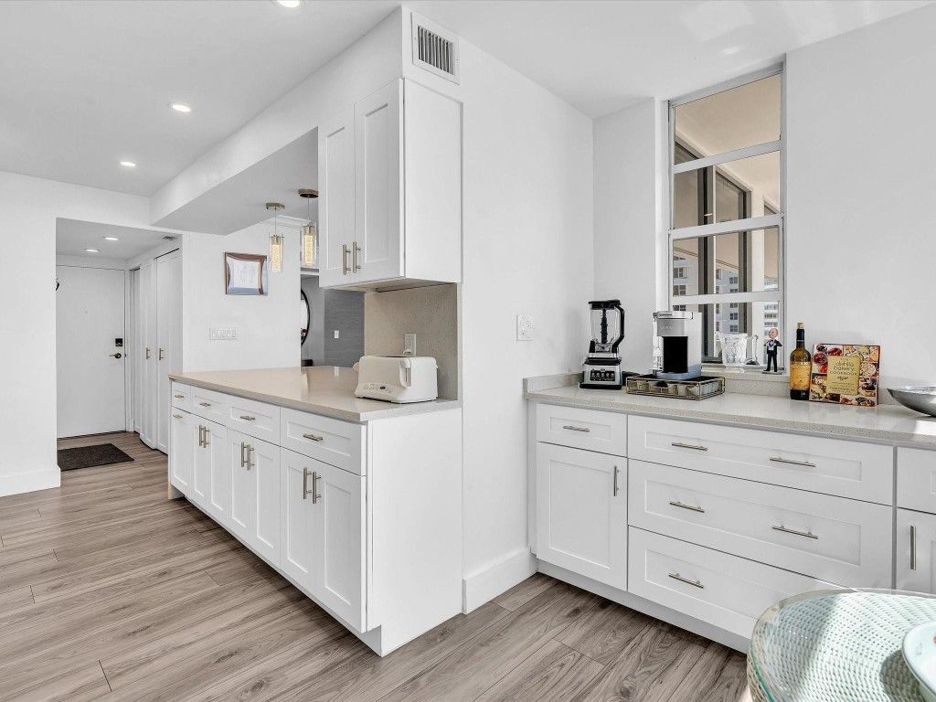 4300 N Ocean Boulevard, Unit 7H, Fort Lauderdale, FL 33308 Photo