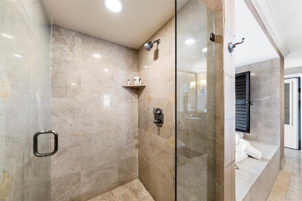 601 N Ft Lauderdale Bch Boulevard, Unit 1008, Fort Lauderdale, FL 33304 Photo