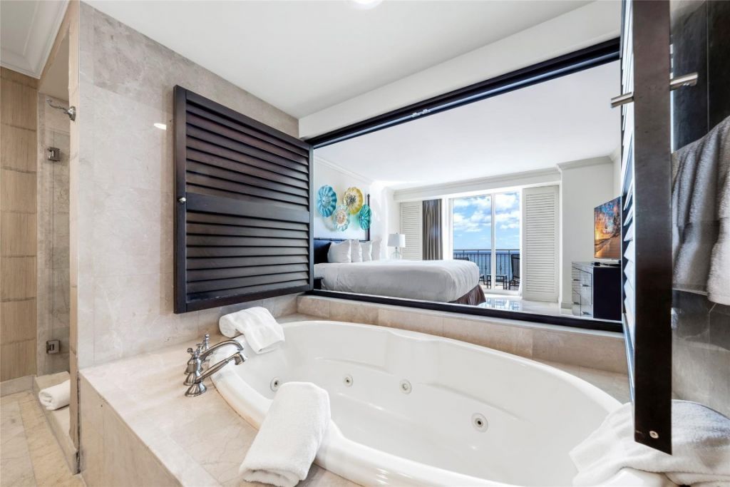 601 N Ft Lauderdale Bch Boulevard, Unit 1008, Fort Lauderdale, FL 33304 Photo