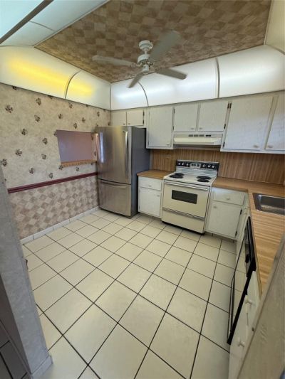 10442 Sunrise Lakes Boulevard, Unit 303, Sunrise, FL 33322 Photo