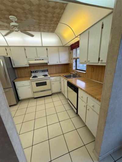 10442 Sunrise Lakes Boulevard, Unit 303, Sunrise, FL 33322 Photo