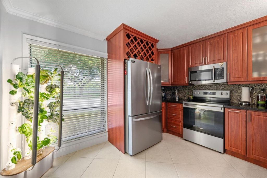 11927 SW 13th Court, Unit -, Davie, FL 33325 Photo