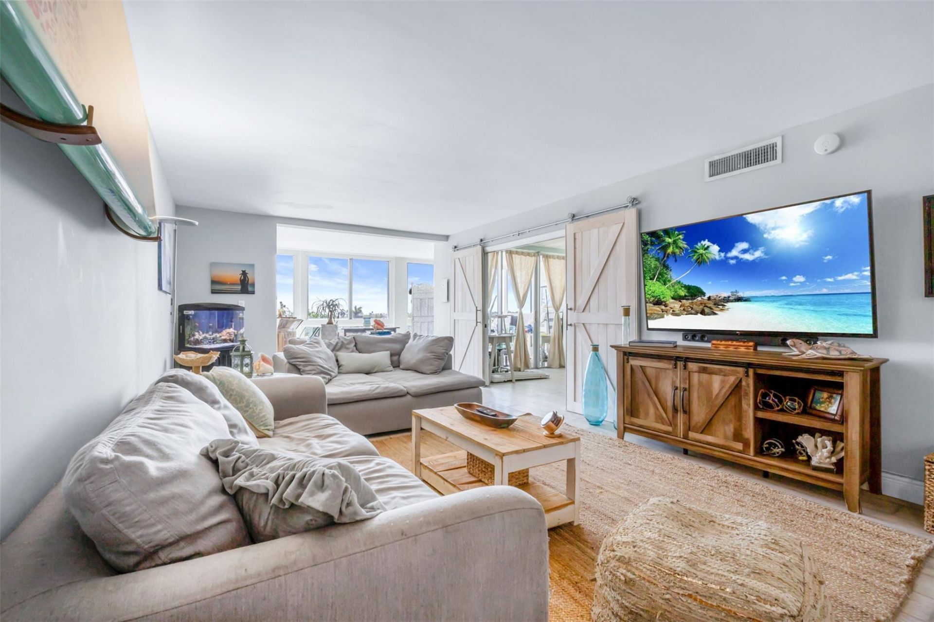 3100 NE 49th Street, Unit 503, Fort Lauderdale, FL 33308 Photo