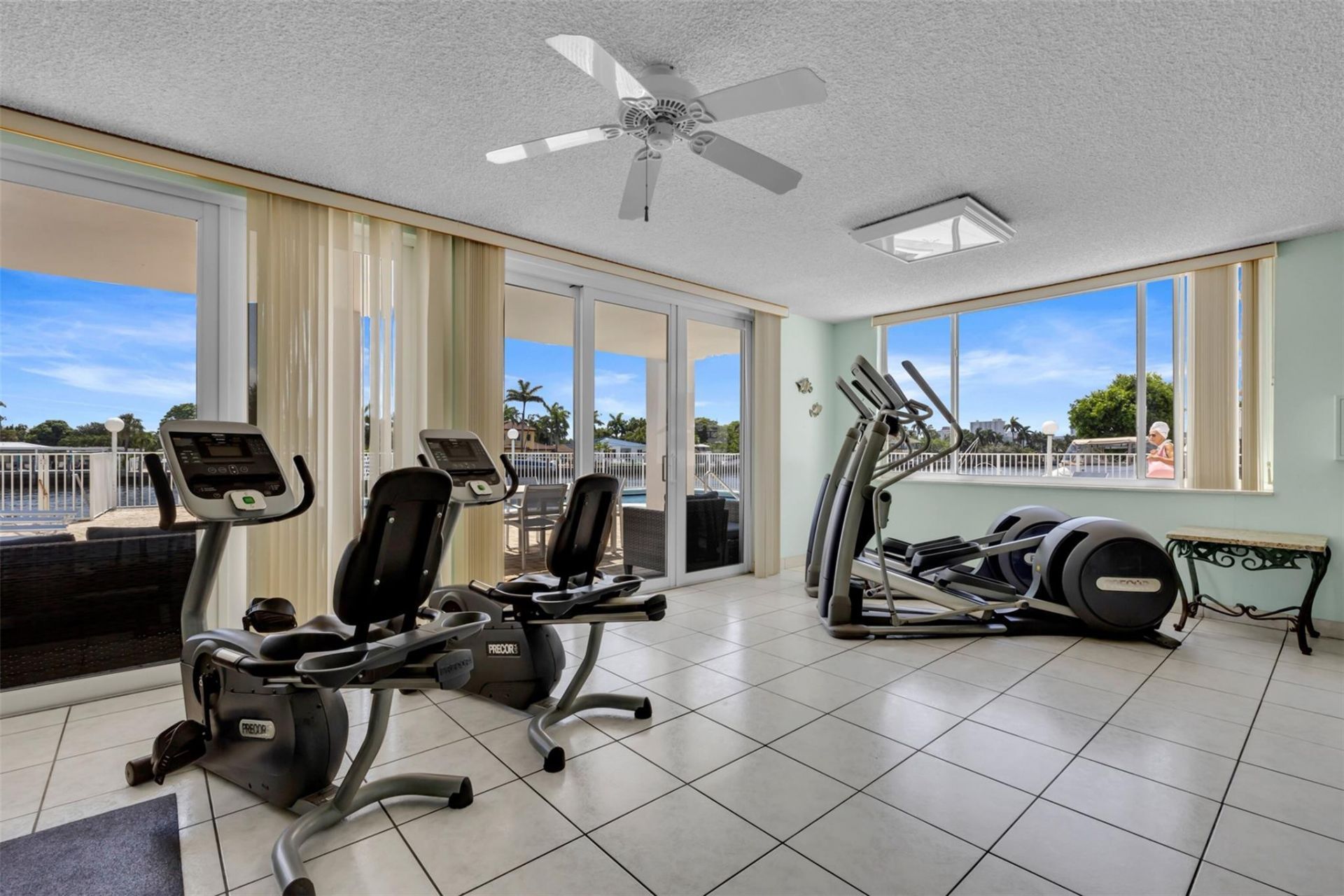 3100 NE 49th Street, Unit 503, Fort Lauderdale, FL 33308 Photo