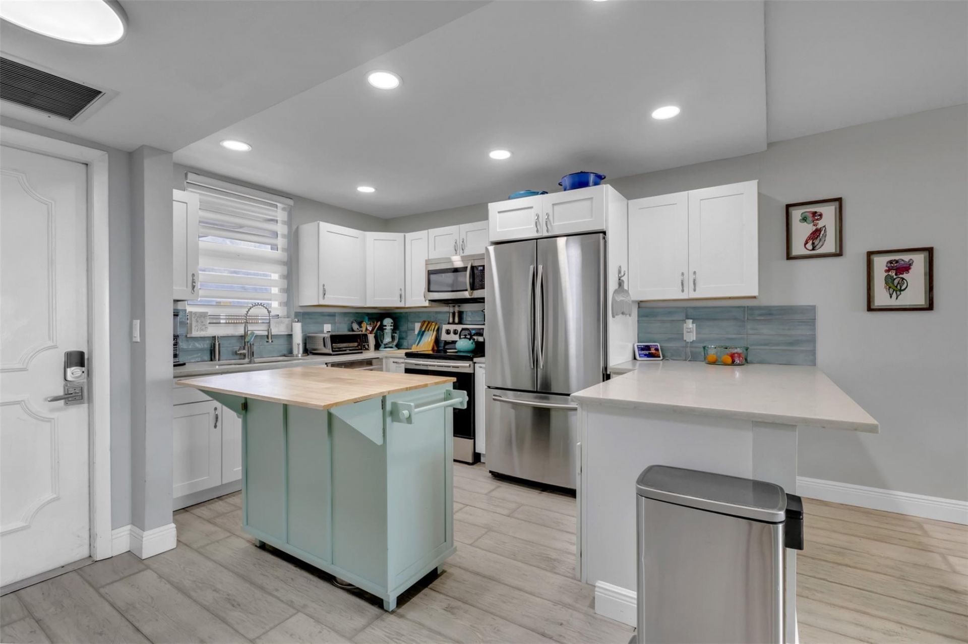 3100 NE 49th Street, Unit 503, Fort Lauderdale, FL 33308 Photo