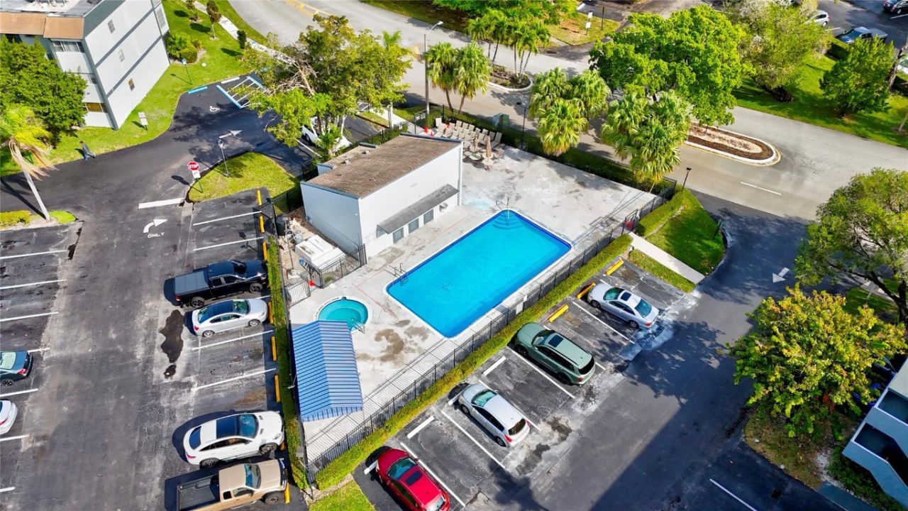 8380 Sands Point Blvd, Unit J306, Tamarac, FL 33321 Photo