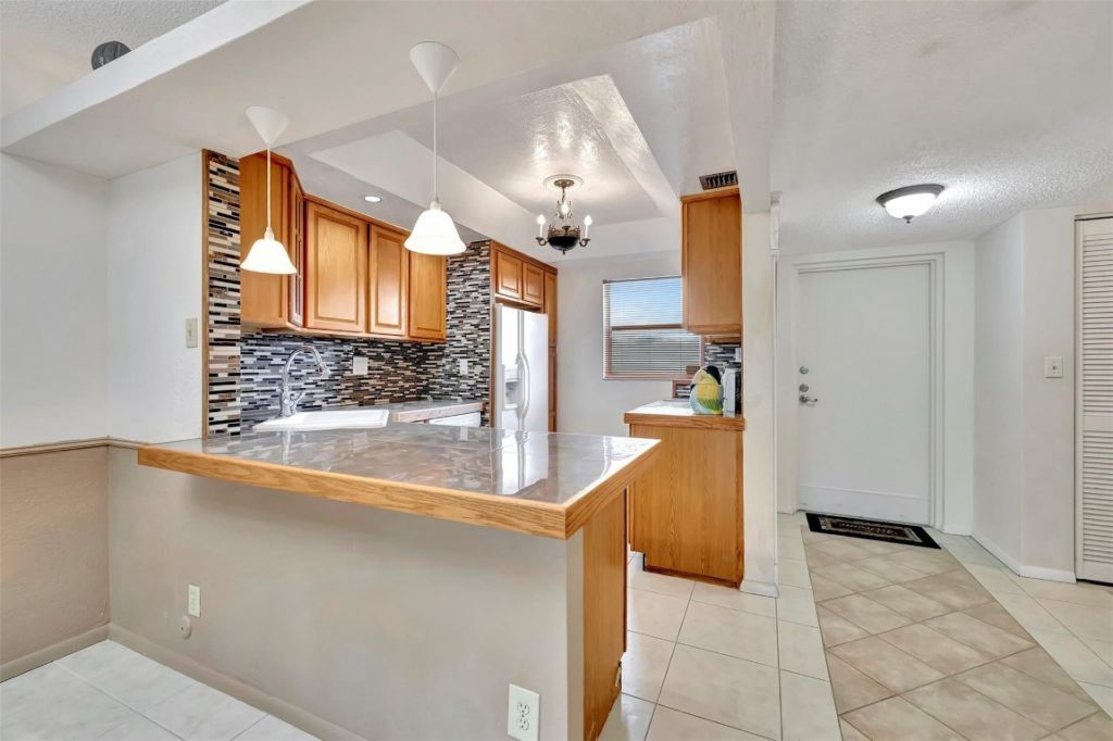 8380 Sands Point Blvd, Unit J306, Tamarac, FL 33321 Photo