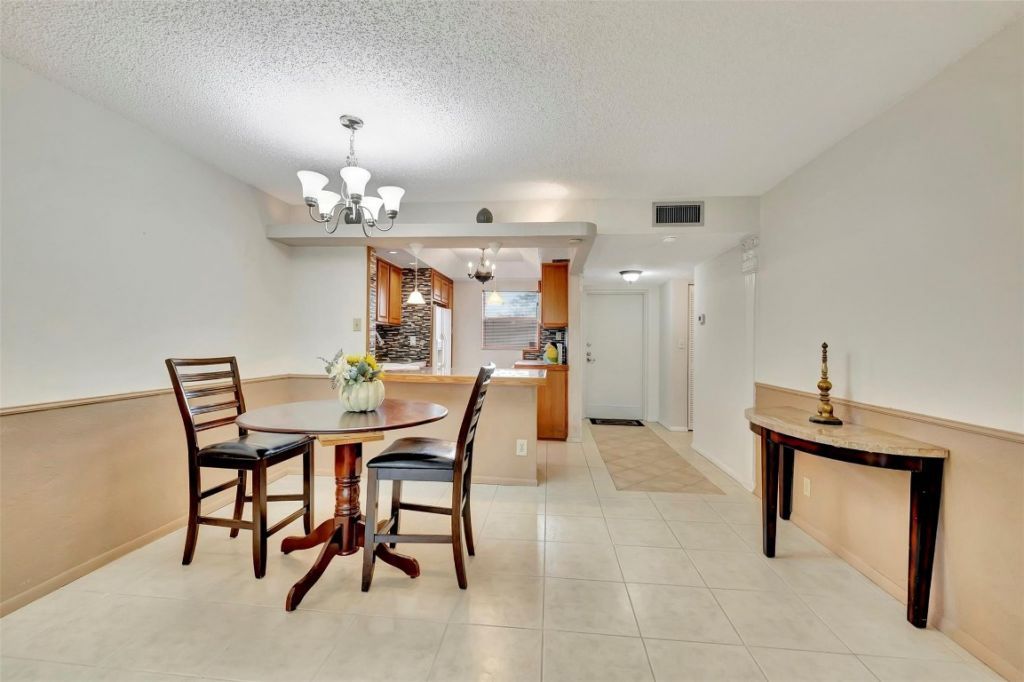 8380 Sands Point Blvd, Unit J306, Tamarac, FL 33321 Photo