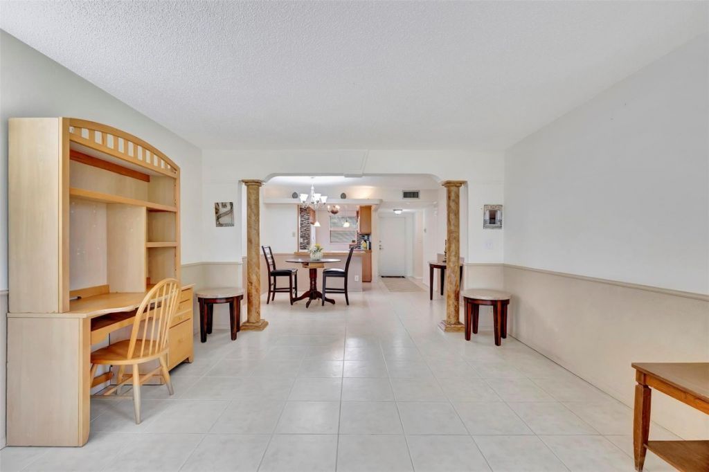 8380 Sands Point Blvd, Unit J306, Tamarac, FL 33321 Photo