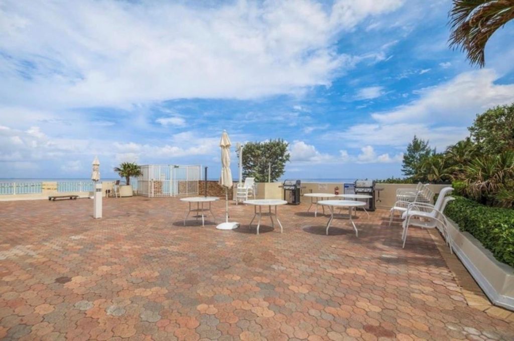 3180 S Ocean Drive, Unit 517, Hallandale Beach, FL 33009 Photo