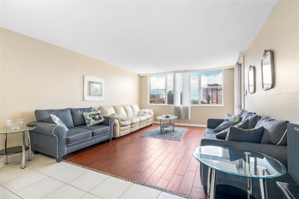 3180 S Ocean Drive, Unit 517, Hallandale Beach, FL 33009 Photo