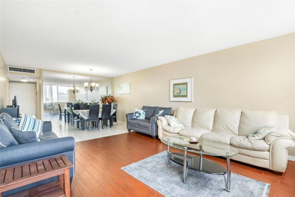 3180 S Ocean Drive, Unit 517, Hallandale Beach, FL 33009 Photo