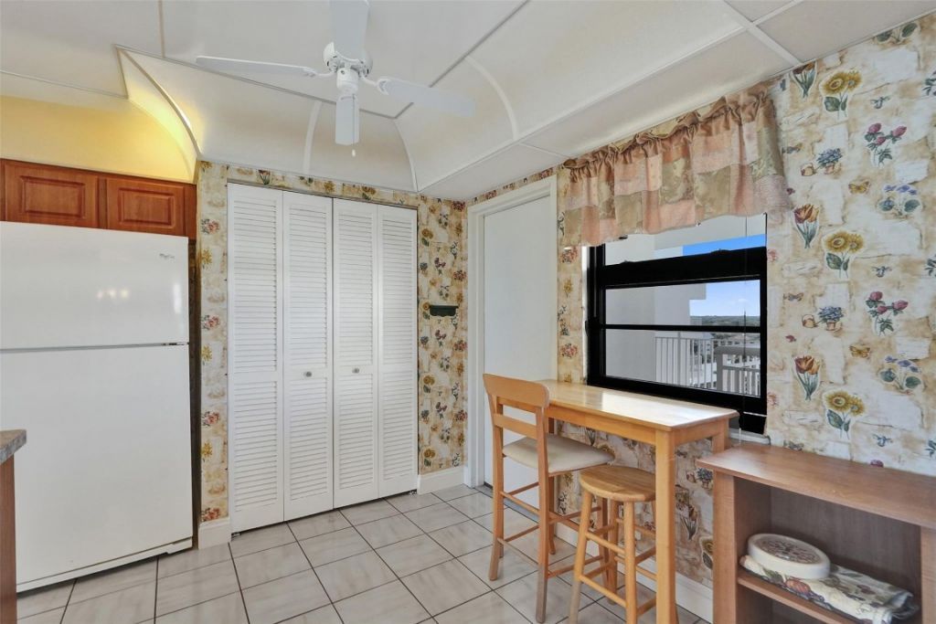 3100 NE 48th Street, Unit PH14, Fort Lauderdale, FL 33308 Photo