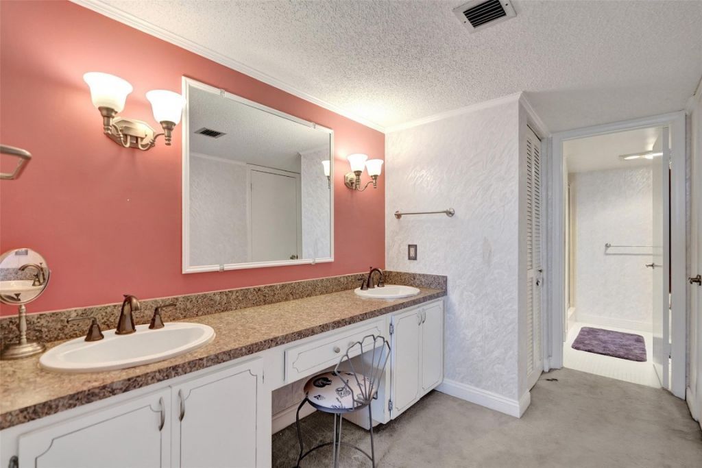 3100 NE 48th Street, Unit PH14, Fort Lauderdale, FL 33308 Photo