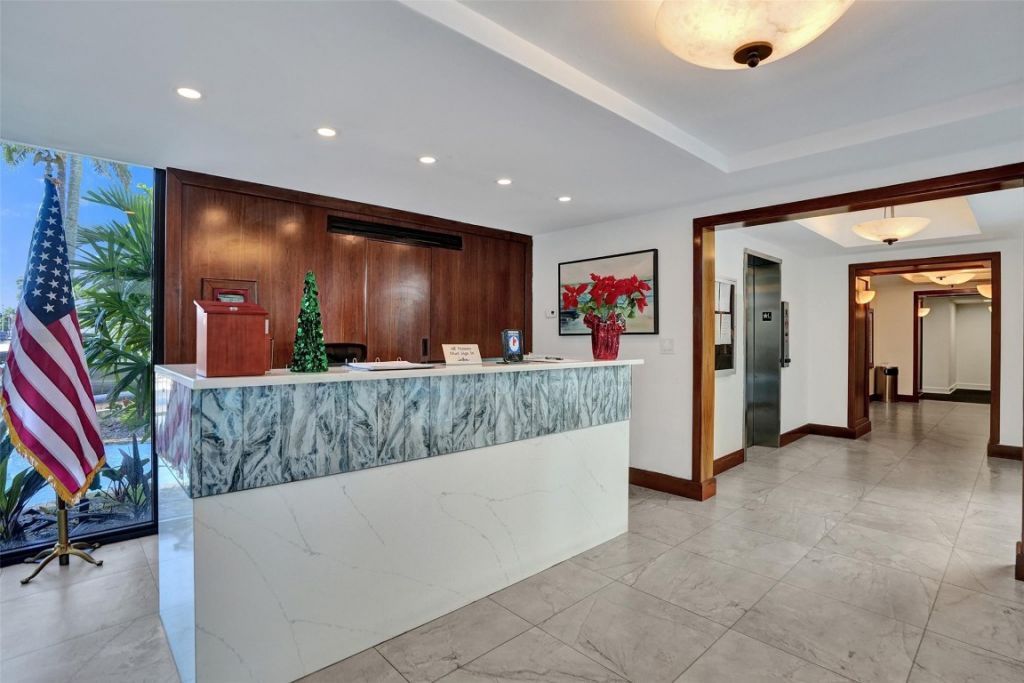 3100 NE 48th Street, Unit PH14, Fort Lauderdale, FL 33308 Photo