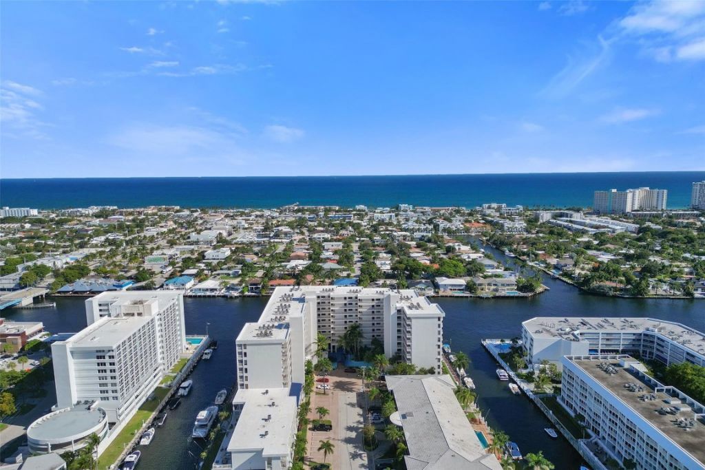 3100 NE 48th Street, Unit PH14, Fort Lauderdale, FL 33308 Photo