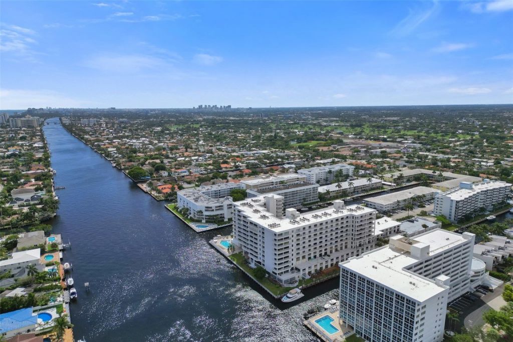 3100 NE 48th Street, Unit PH14, Fort Lauderdale, FL 33308 Photo