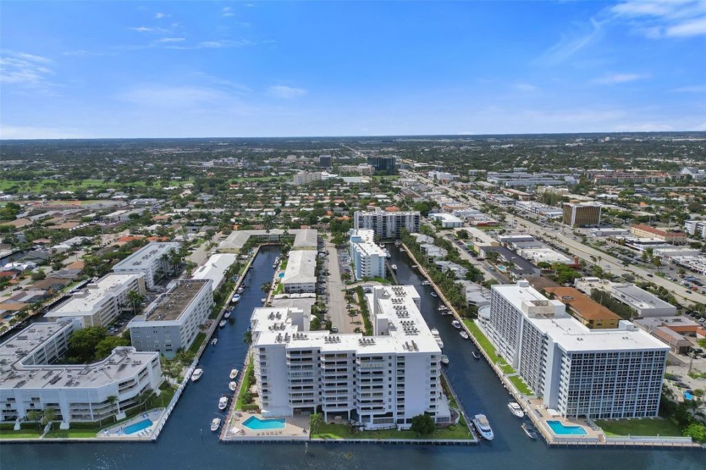 3100 NE 48th Street, Unit PH14, Fort Lauderdale, FL 33308 Photo