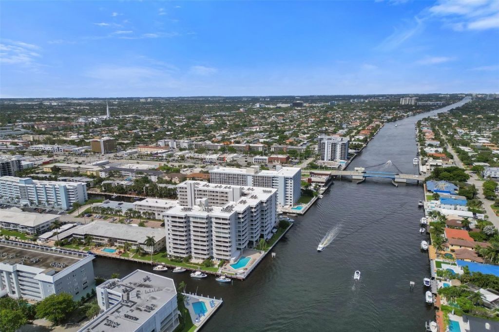 3100 NE 48th Street, Unit PH14, Fort Lauderdale, FL 33308 Photo