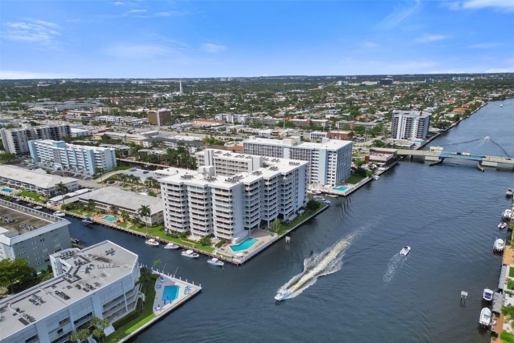 3100 NE 48th Street, Unit PH14, Fort Lauderdale, FL 33308 Photo