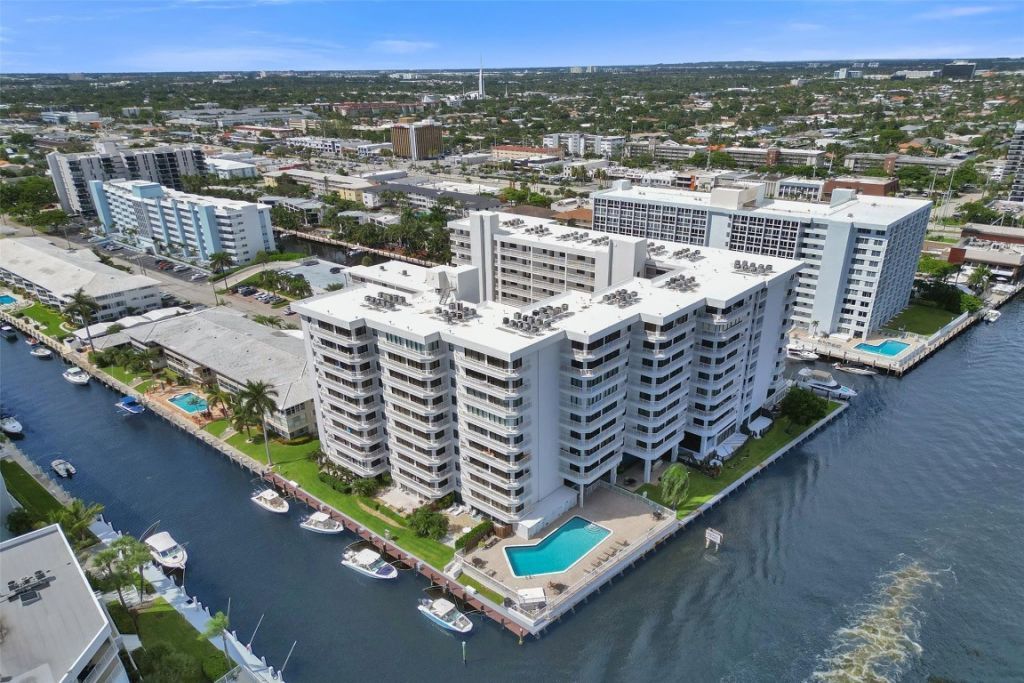 3100 NE 48th Street, Unit PH14, Fort Lauderdale, FL 33308 Photo