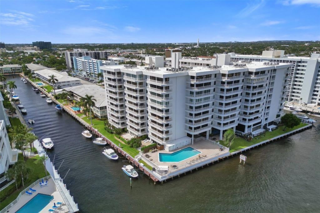 3100 NE 48th Street, Unit PH14, Fort Lauderdale, FL 33308 Photo