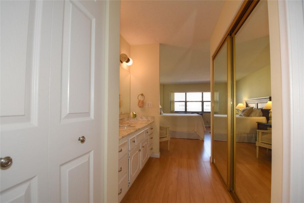 5100 N Ocean Boulevard, Unit 1004, Lauderdale by the Sea, FL 33308 Photo