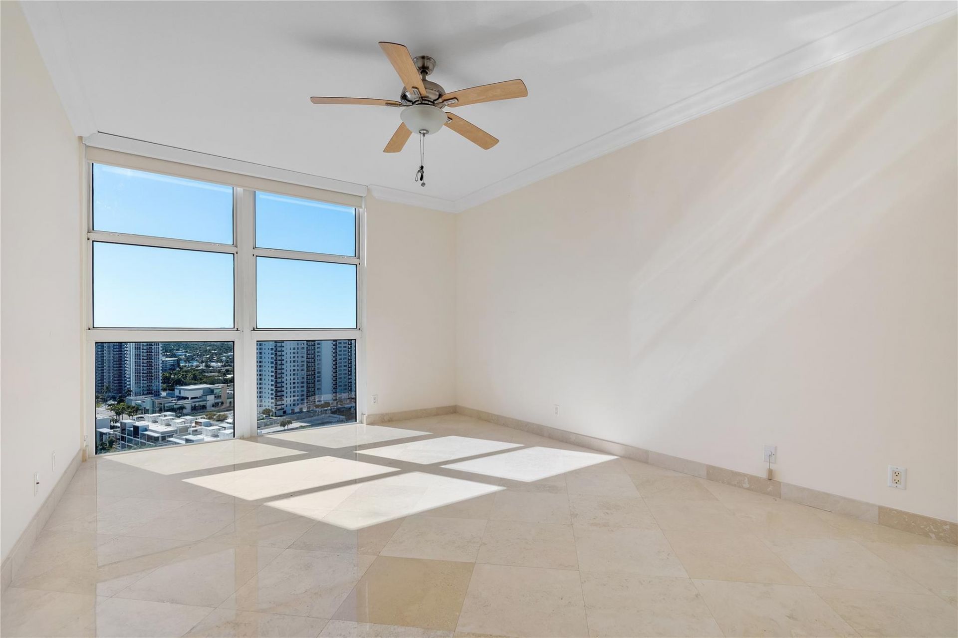 3100 N Ocean Boulevard, Unit 1910, Fort Lauderdale, FL 33308 Photo