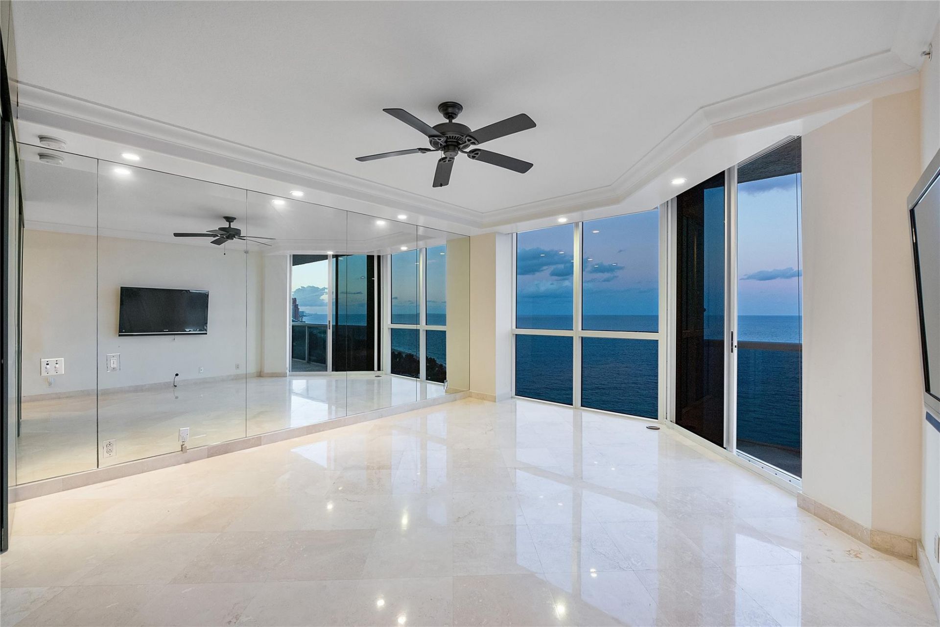 3100 N Ocean Boulevard, Unit 1910, Fort Lauderdale, FL 33308 Photo